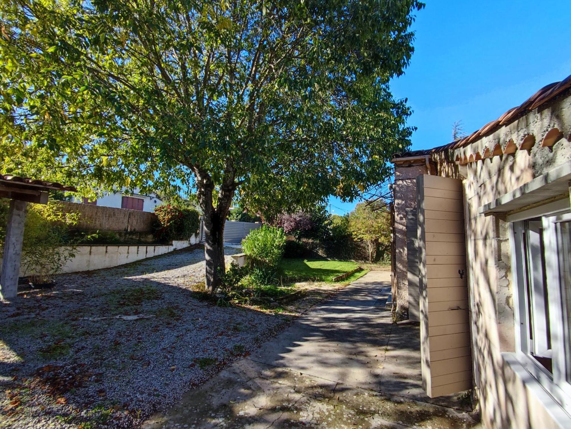 Bed and Breakfast Chambre Au Coeur Du Luberon Céreste Exterior foto